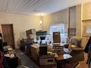 Sitting Room- click for photo gallery